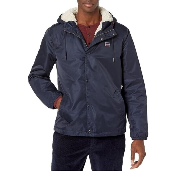 Levis Men’s Sherpa Lined Jacket Size Small Navy Blue WaterResistant Hooded Coach - Picture 1 of 14